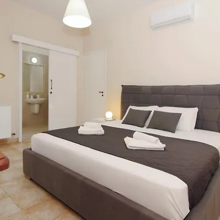 Villa Cleopatra Ayía Nápa