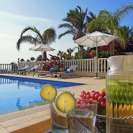 Cleopatra Villa