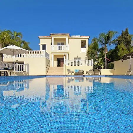 Cleopatra איה נאפה