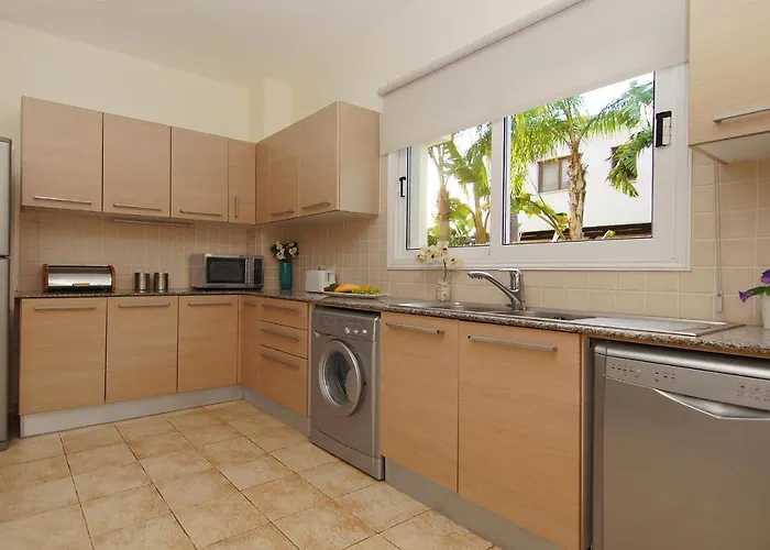 Cleopatra * Ayia Napa